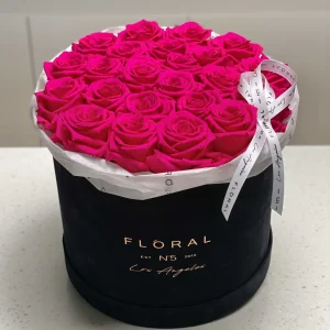 Eternal Pink Roses in Black Box 027/24